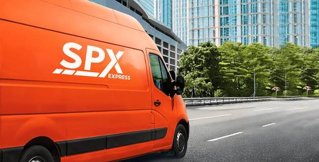 Posmen / kurier menghantar parcel H3S